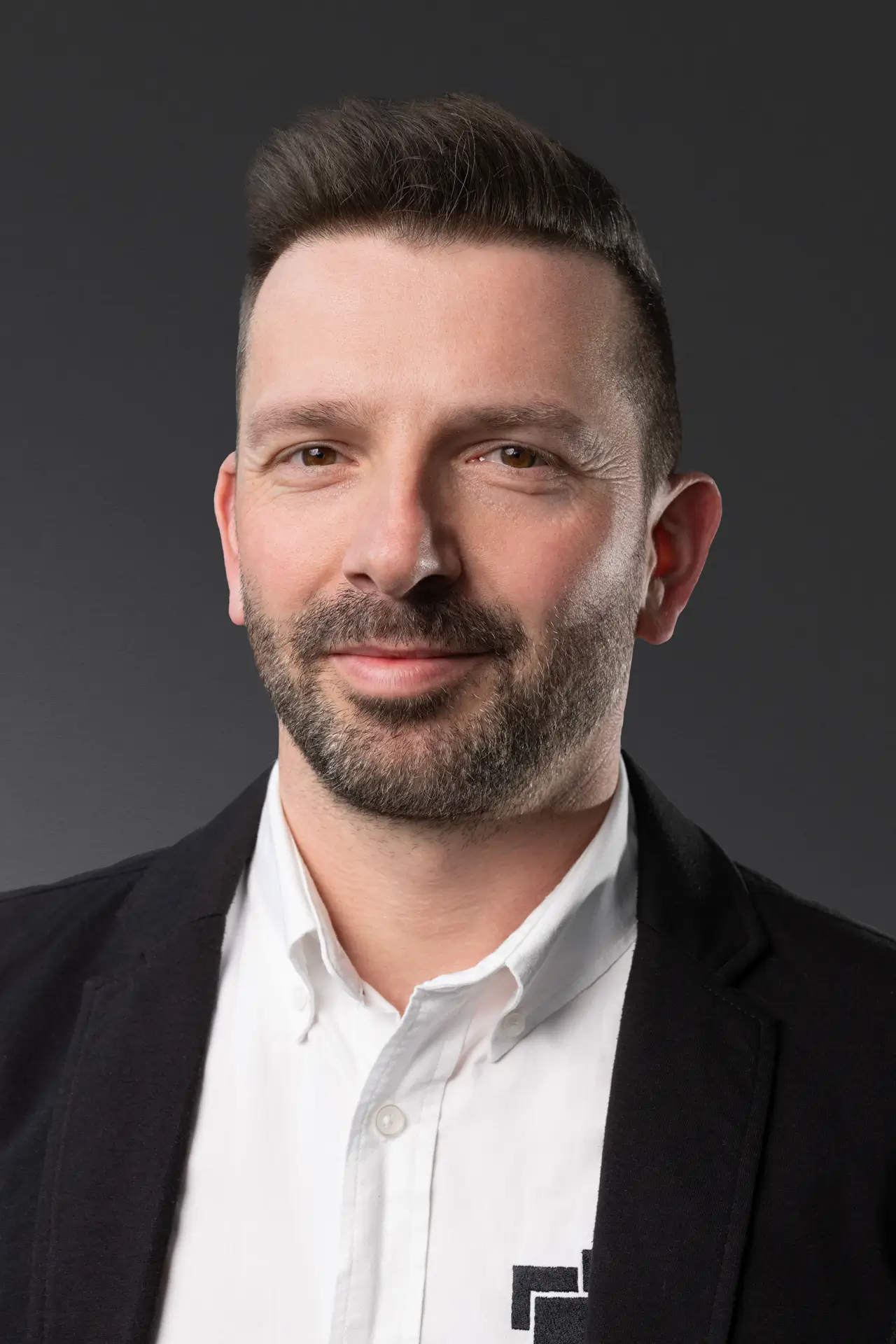 sales-division-leader-rgb-elektronika